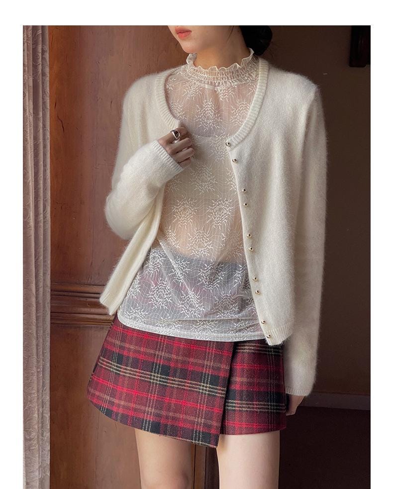 Floral Lace Half-neck Blouse
