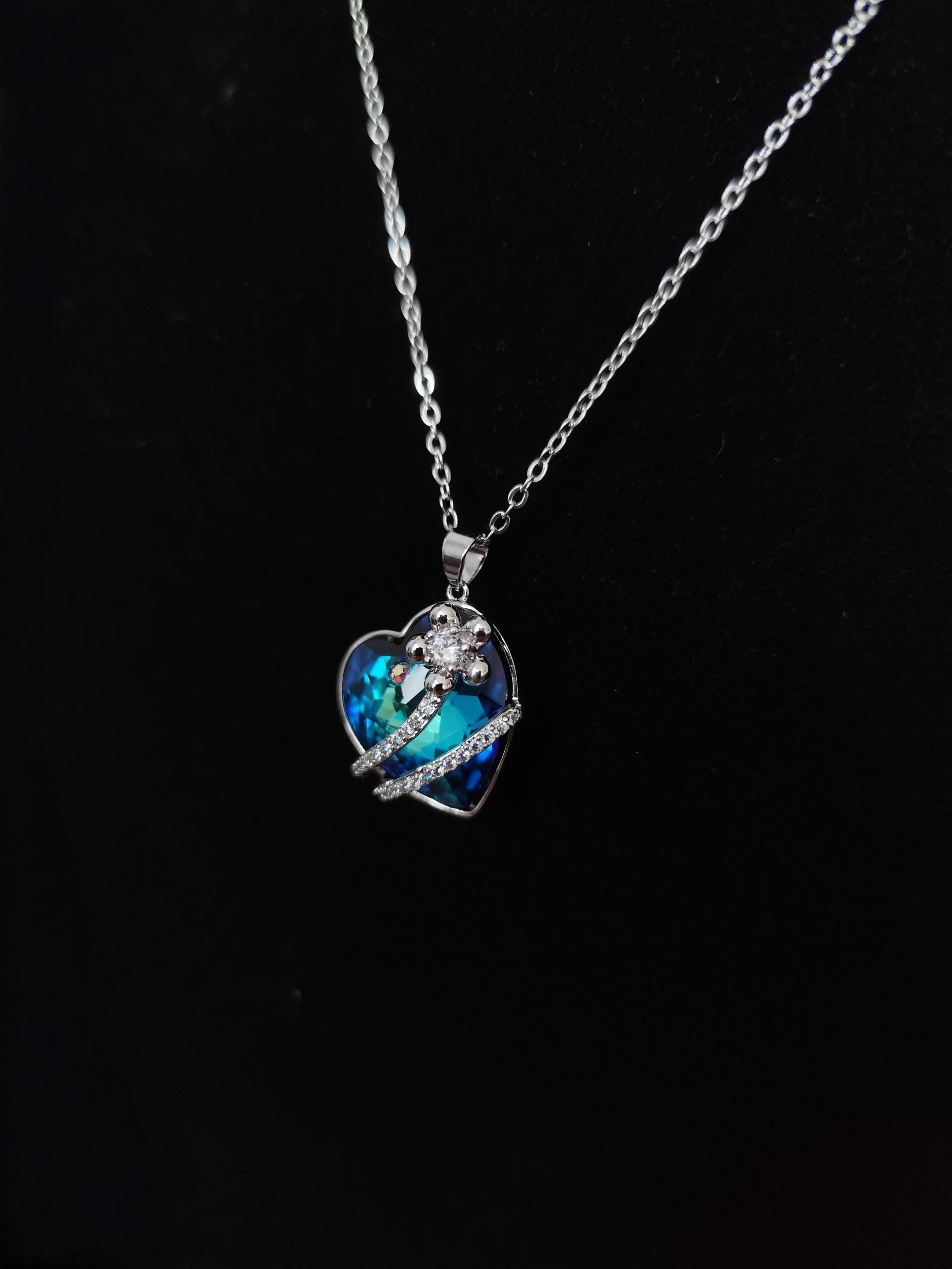 Ocean Heart Flower Crystal Necklace Silver 925 – Romantic Blue Crystal Pendant