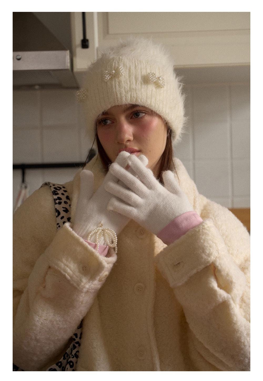 Pearl Ribbon Furry Knit Beanie