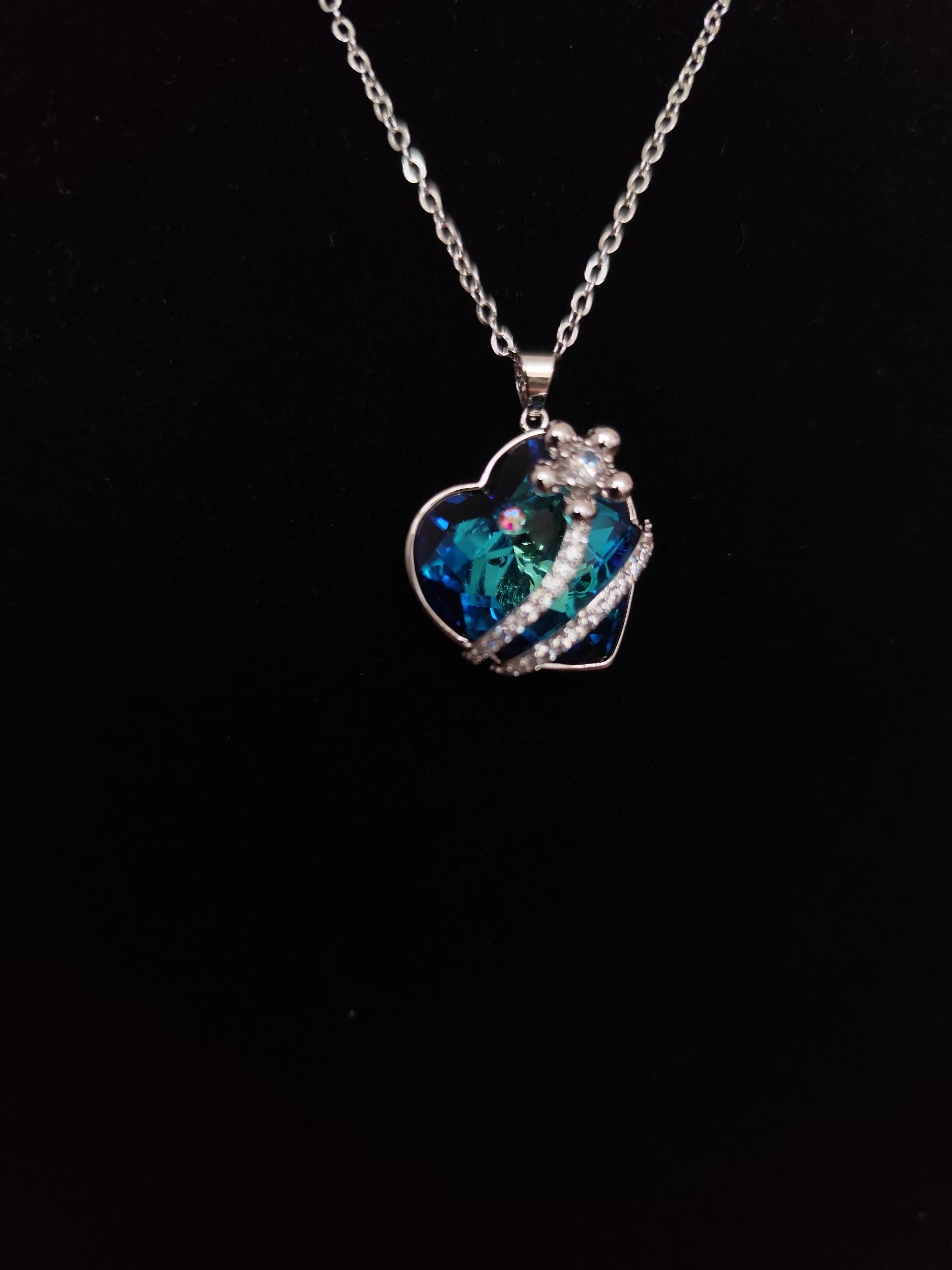 Ocean Heart Flower Crystal Necklace Silver 925 – Romantic Blue Crystal Pendant