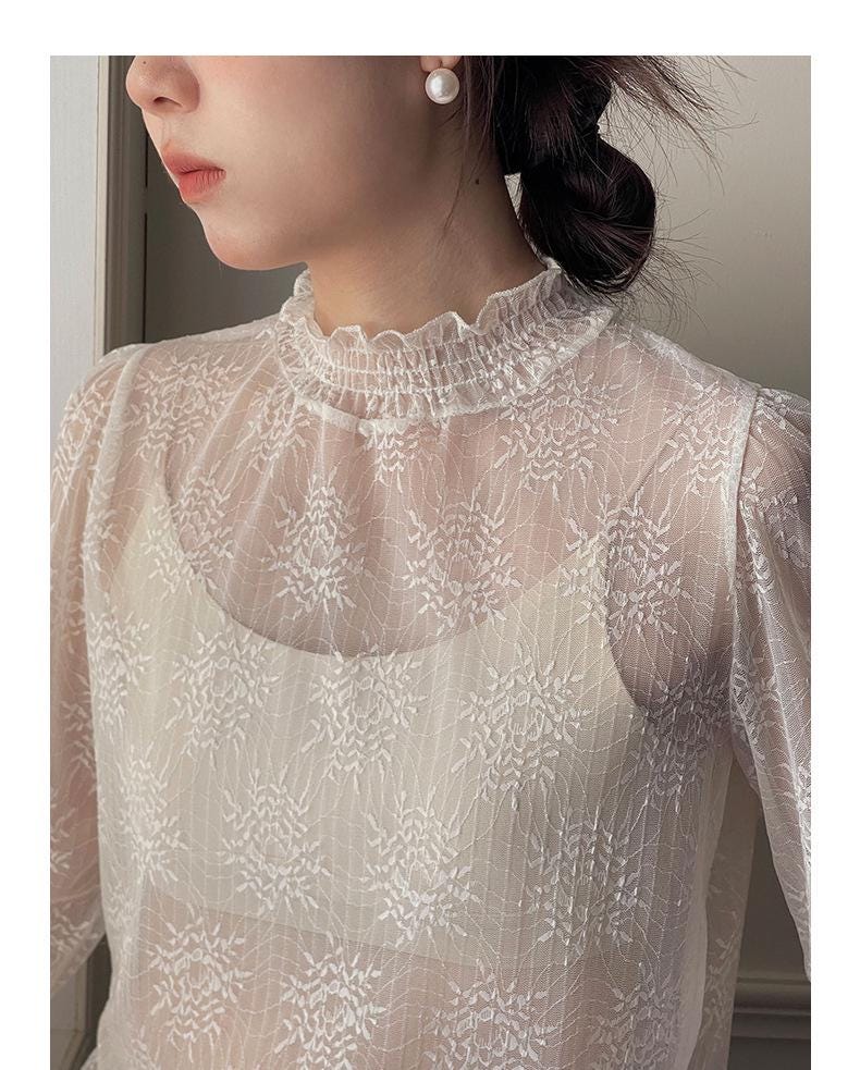 Floral Lace Half-neck Blouse